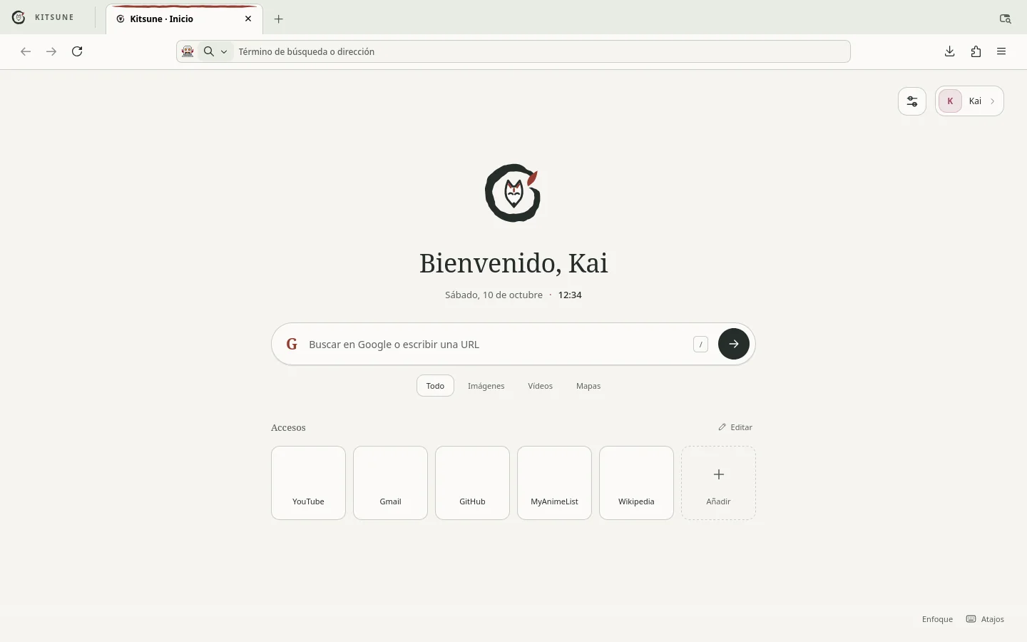 El inicio de Kitsune en tema claro: el ensō con el zorro, el saludo, el buscador y los accesos.